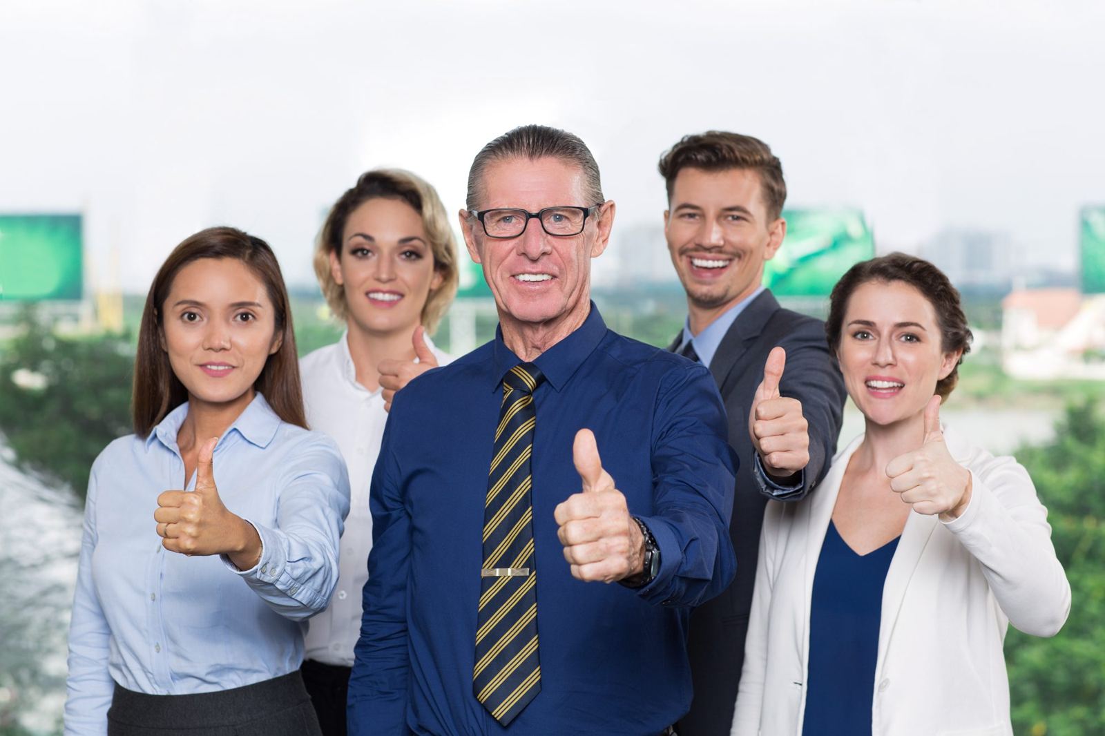 Equipo directivo satisfecho con sus resultados